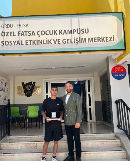 LGS Fatsa Birincisi Öğrencimizi Ödüllendirdik: Fatsa Çocuk Kampüsü’nden Bir Başarı Hikayesi Daha