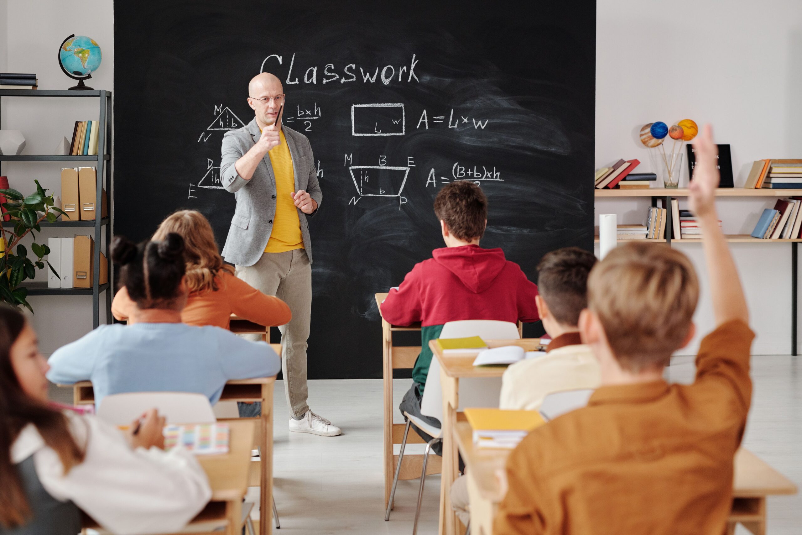 Fatsa'da dershane, kurs merkezi ve etüt merkezi kavramlarını anlatan sınıf ortamı